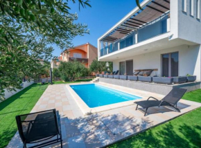 Exclusive Retreat with Private Pool in Novalja